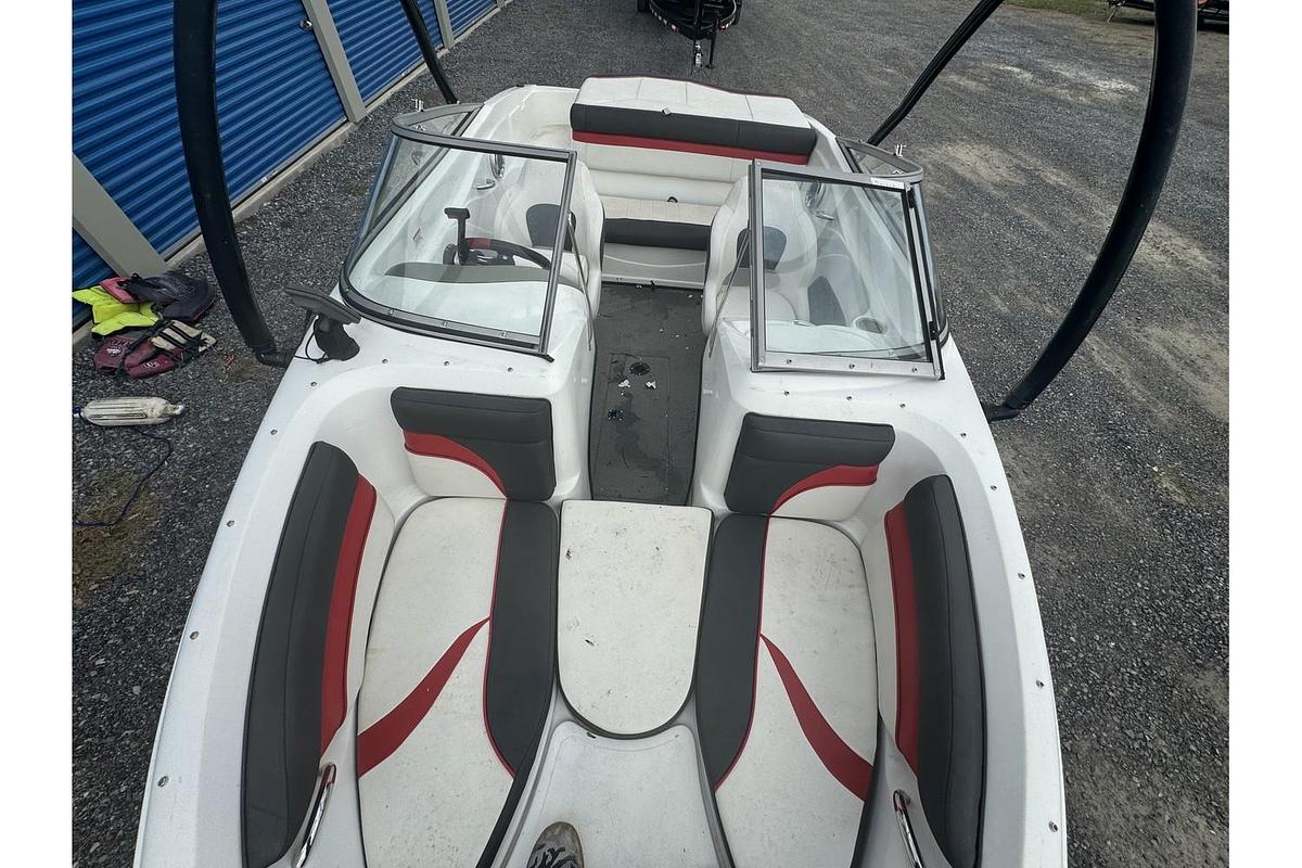 Used 2015 Caravelle 18 EBi