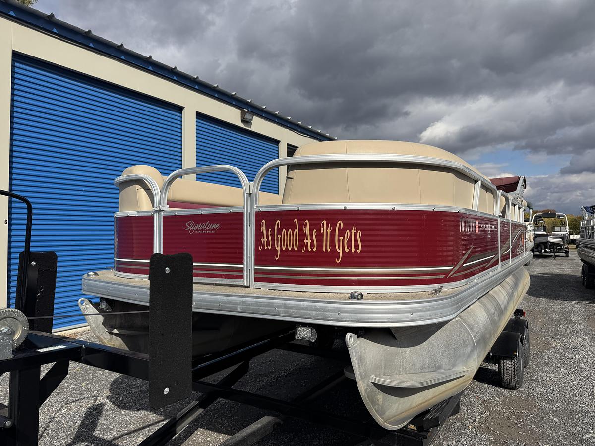 Used 2013 Sun Tracker Party Barge 22 DLX