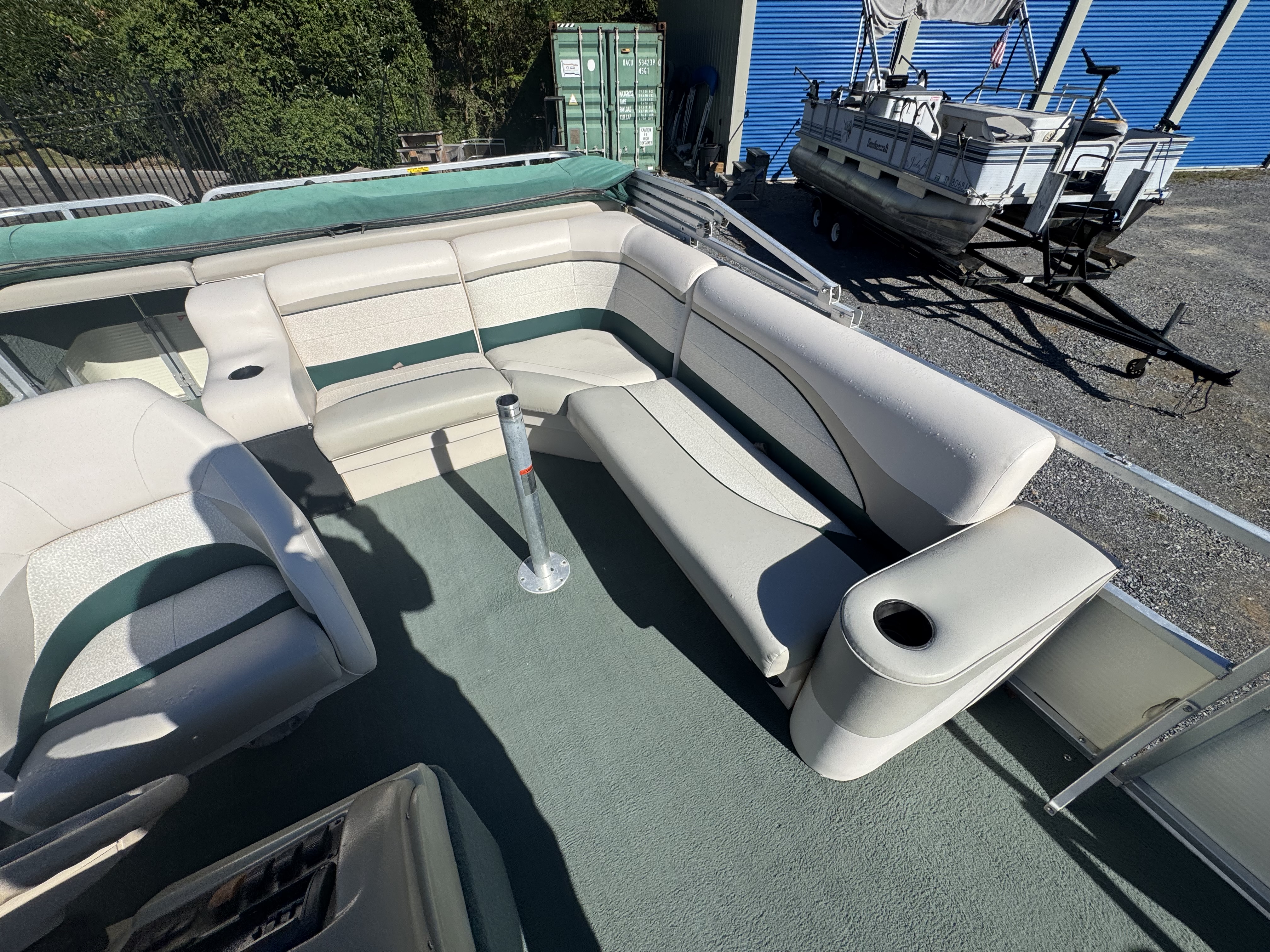 Used 1998 Grumman (Lowe) Fun Ship