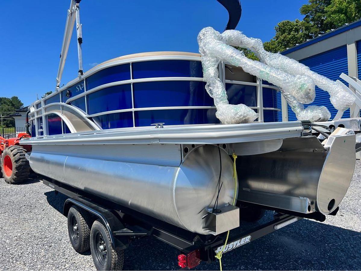 Used 2023 Bennington 21 SXSR