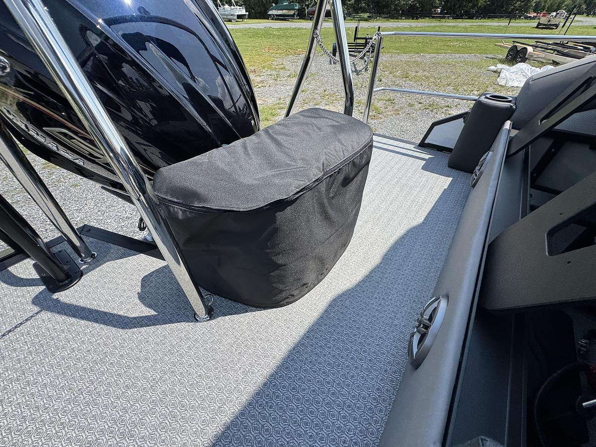 2027 Evotti 521CS 23.5 ft.