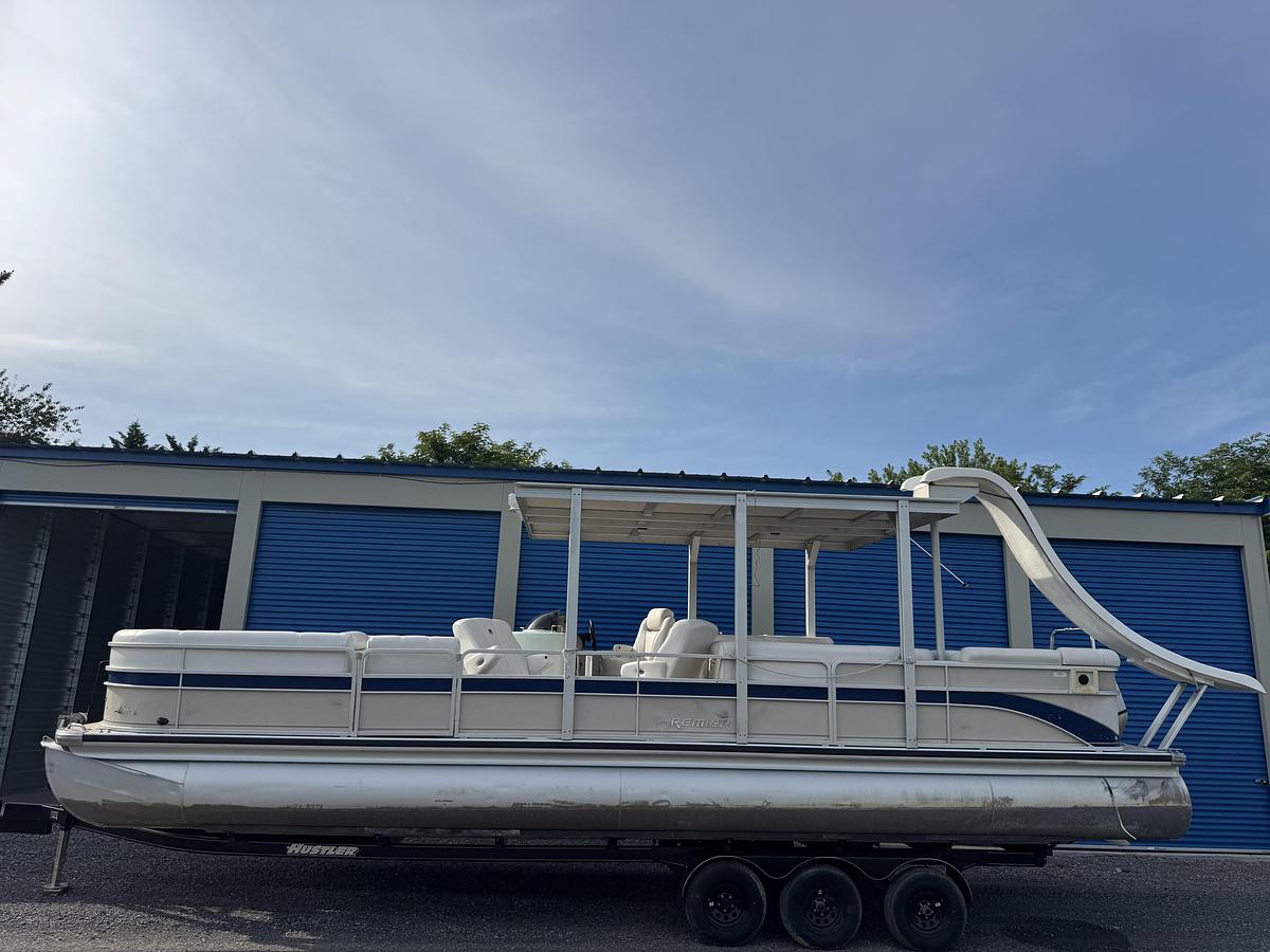 Used 2005 Premier 310 Boundary Waters UD