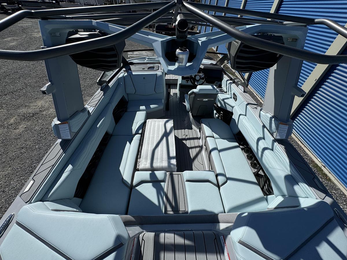 Used 2025 Nautique Super Air G G23