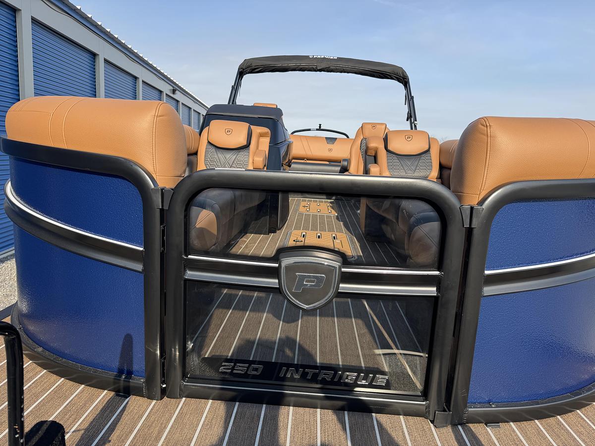 2026 Premier 250 Intrigue RL