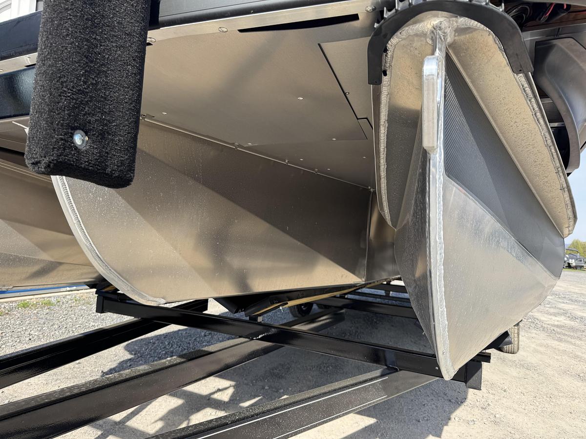 2026 Premier 230 Solaris RL