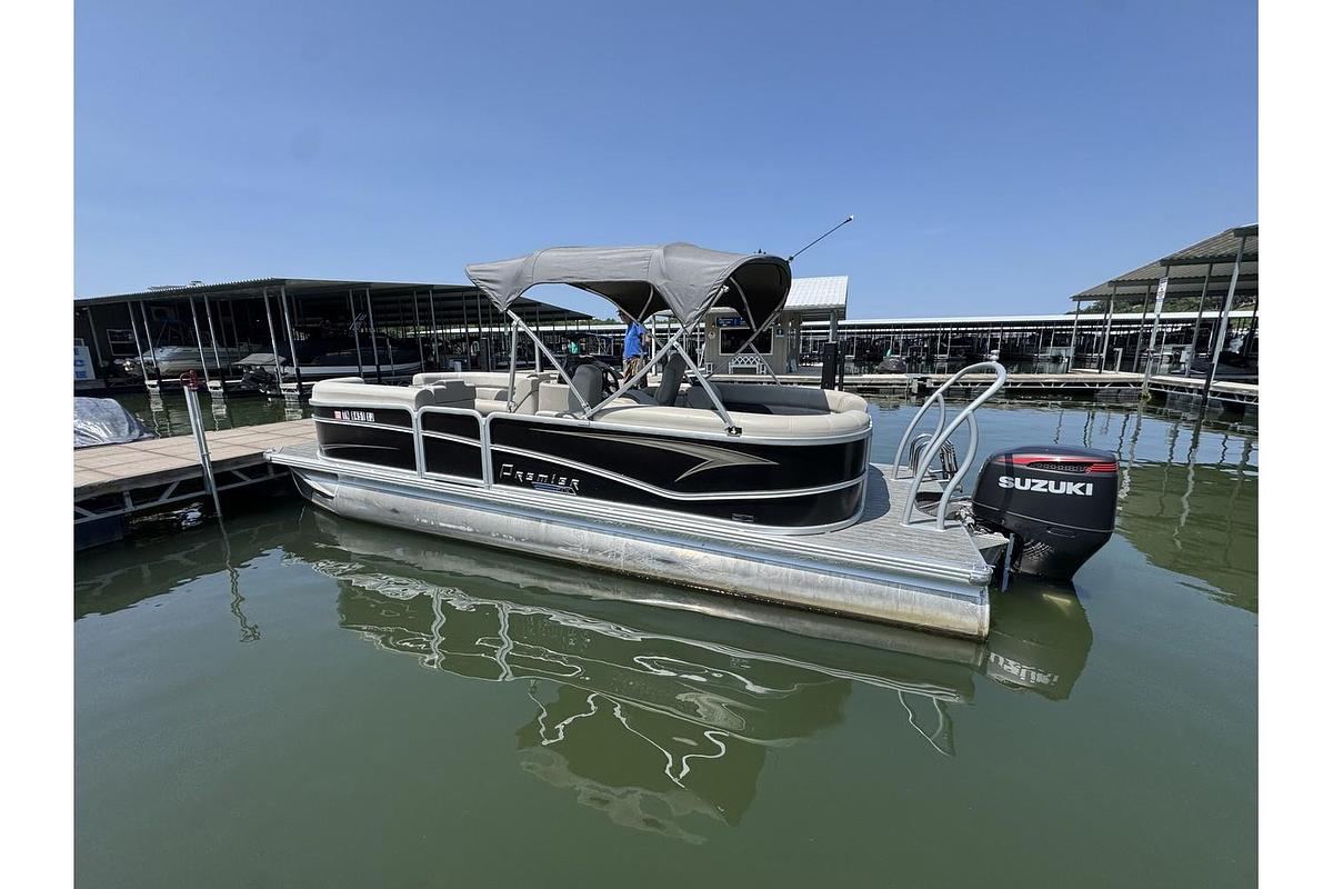 Used 2022 Premier Sunspree RF 230 CL