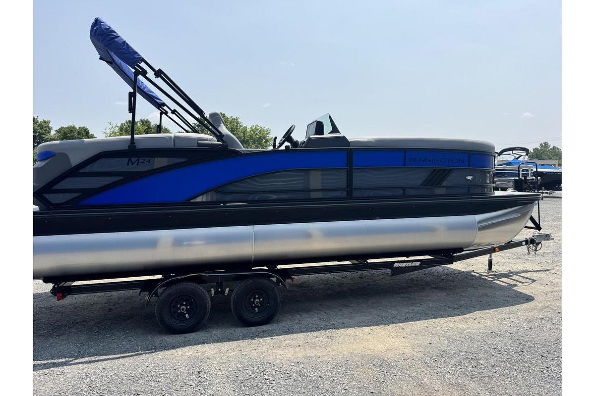 2025 Bennington 24 MFB