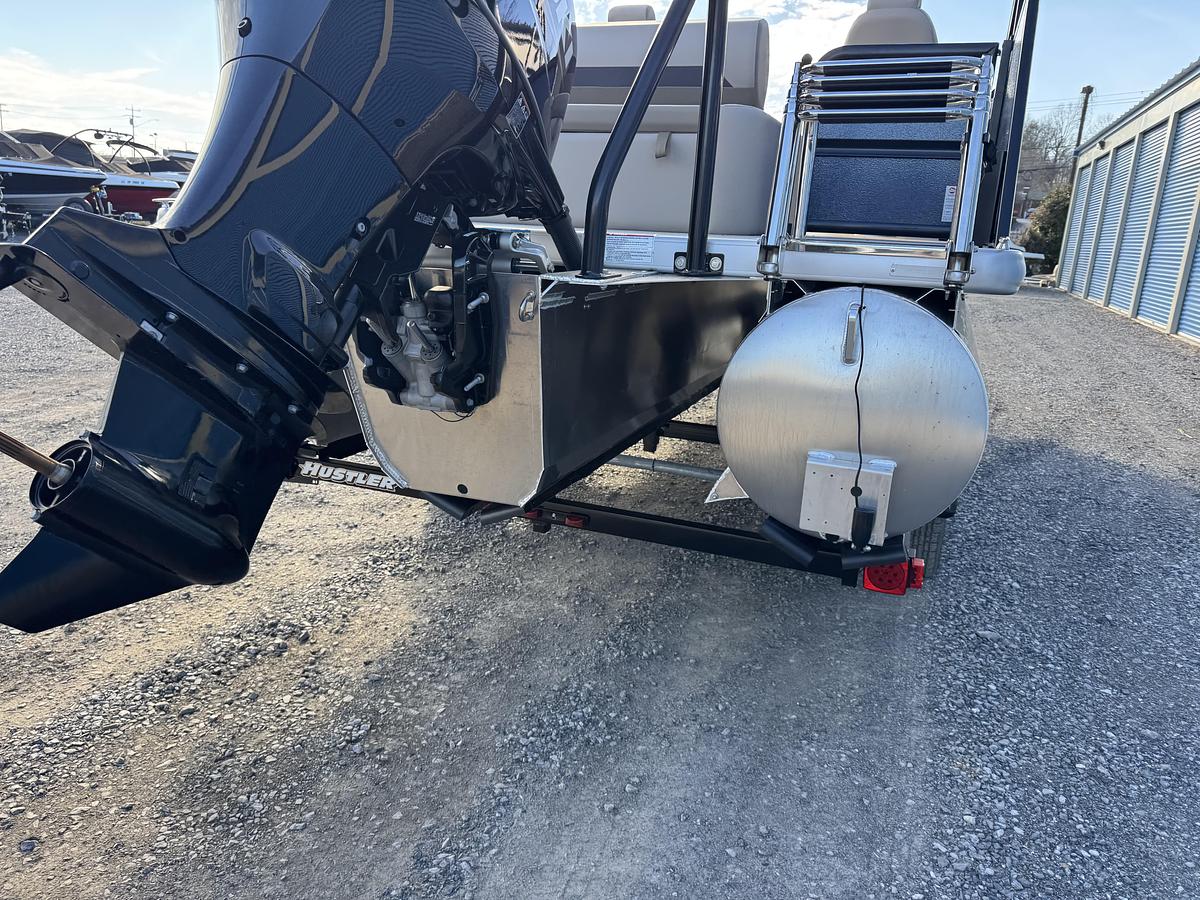 Used 2026 Premier 220 SunScape RL