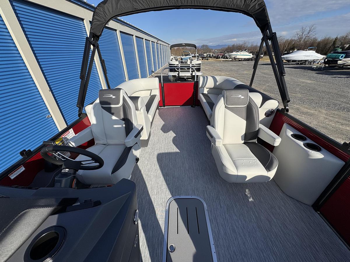 2026 Bennington 22 SSR-Tritoon