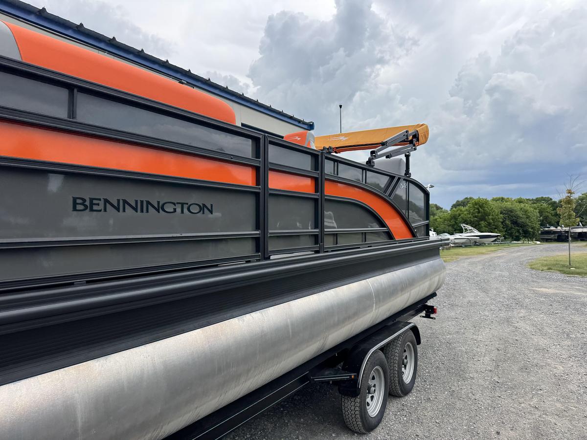 Used 2023 Bennington 22 SSB-SPS