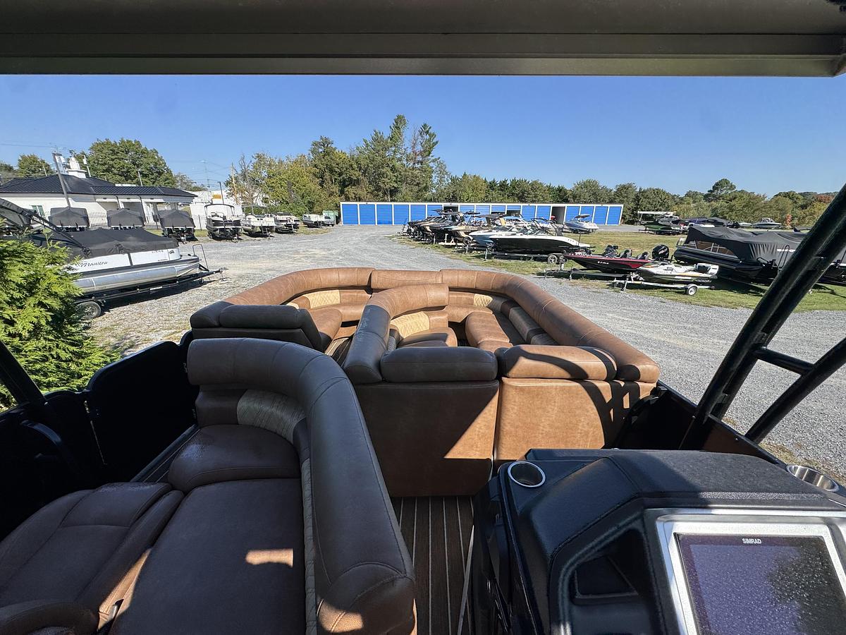 2027 Premier 330 Escalante