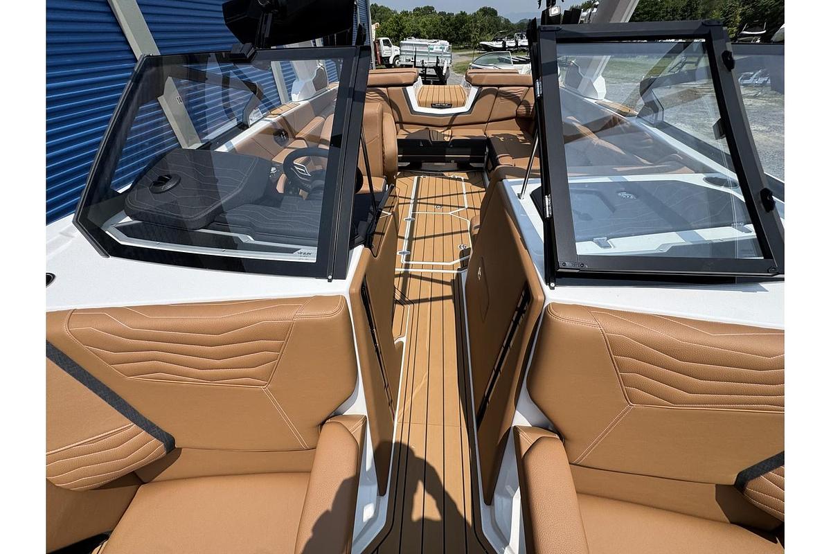 Used 2025 Nautique Super Air G G23
