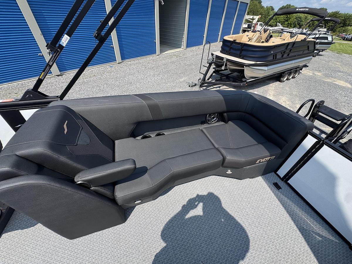 2027 Evotti 523QL 25.5 ft.