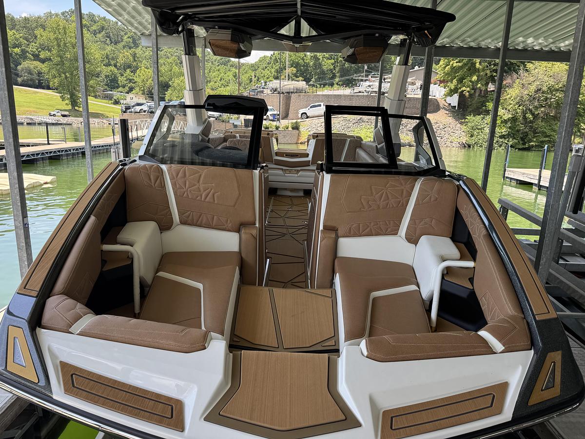 Used 2026 Nautique Super Air Nautique G25 Paragon