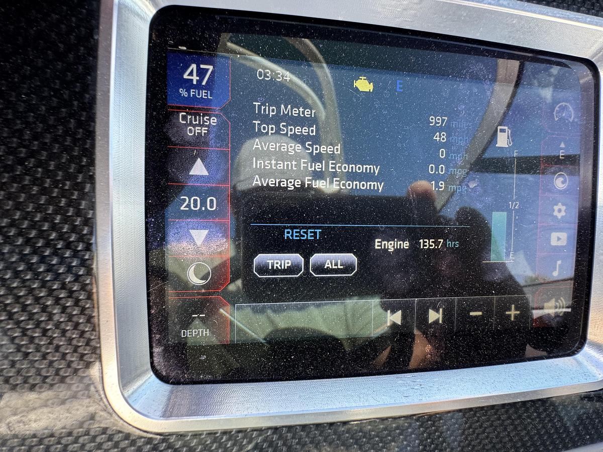 Used 2021 Chaparral 23 Surf