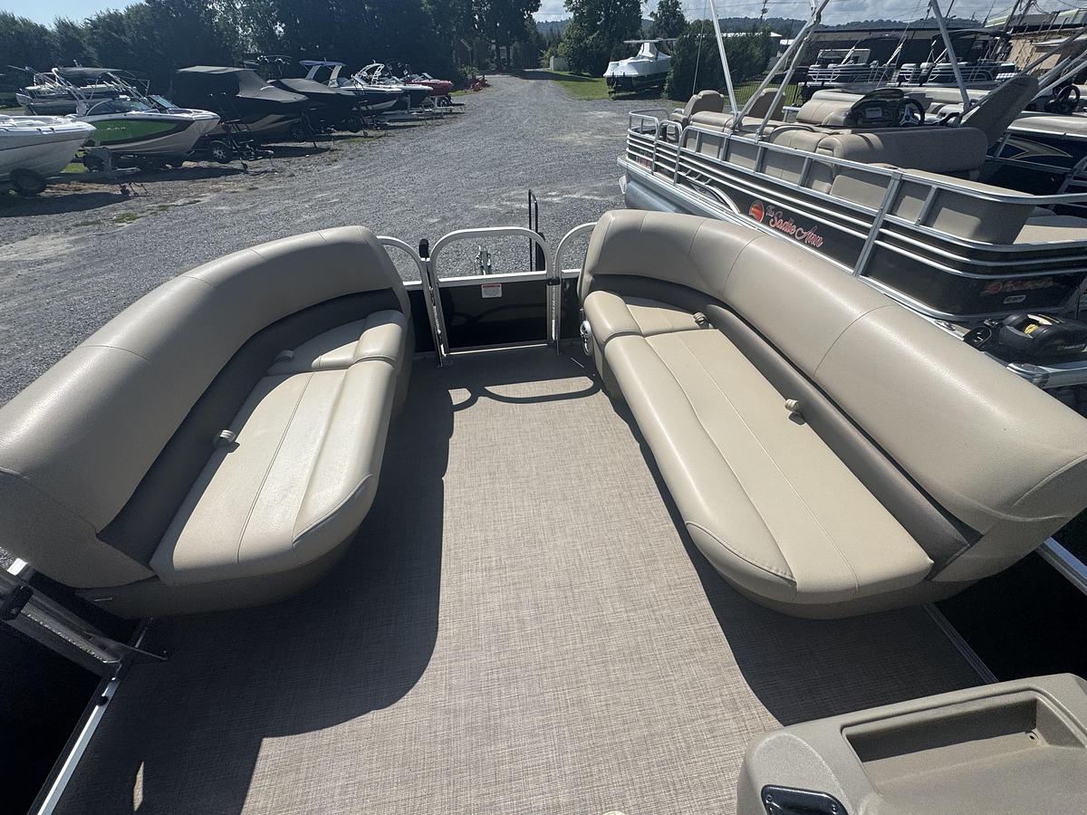 Used 2024 Sun Tracker Party Barge 16 DLX