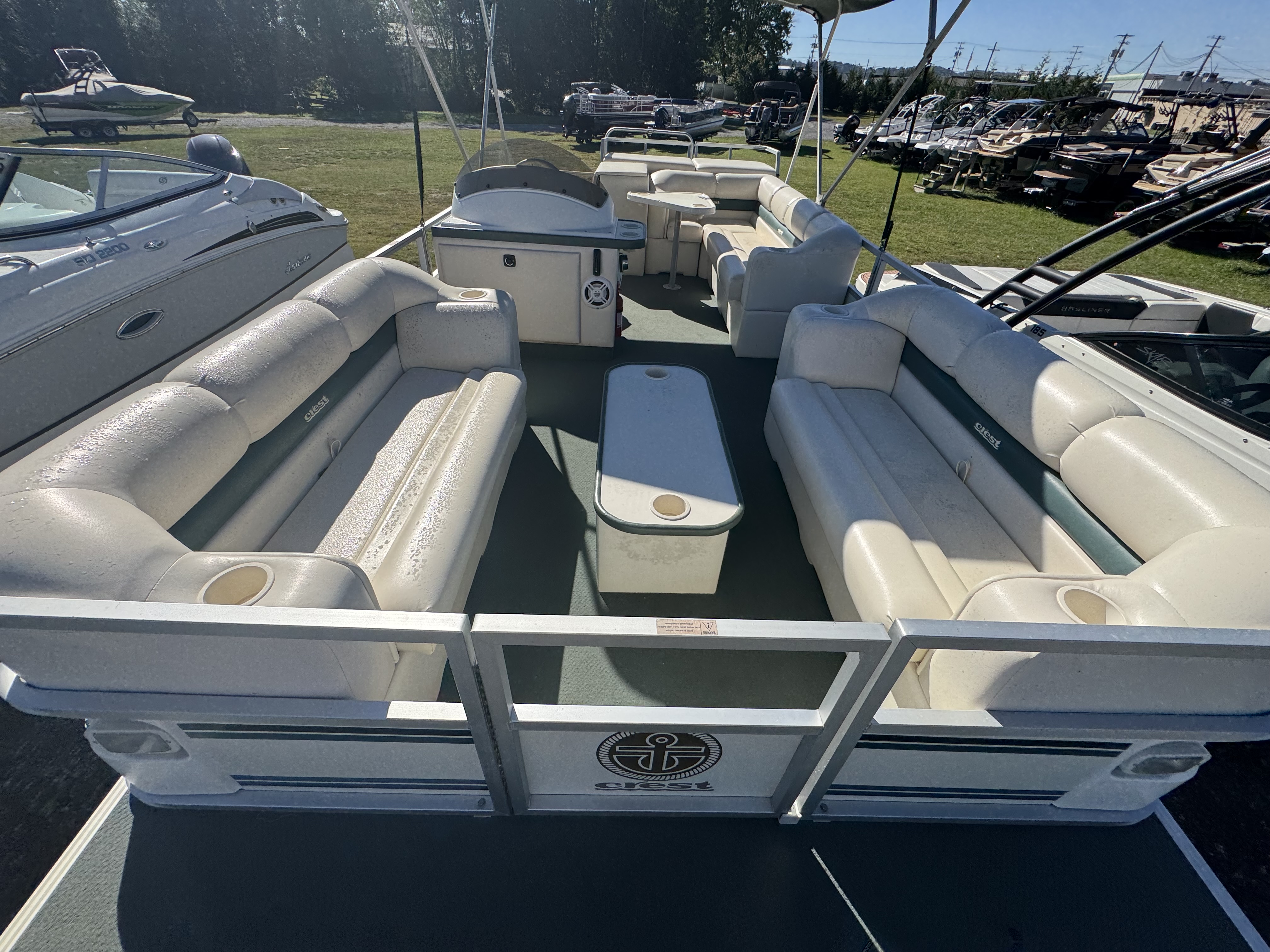 Used 2000 Crest Crest II DL