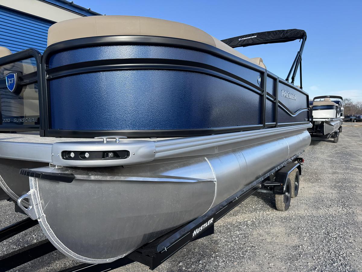 Used 2026 Premier 220 SunScape RL