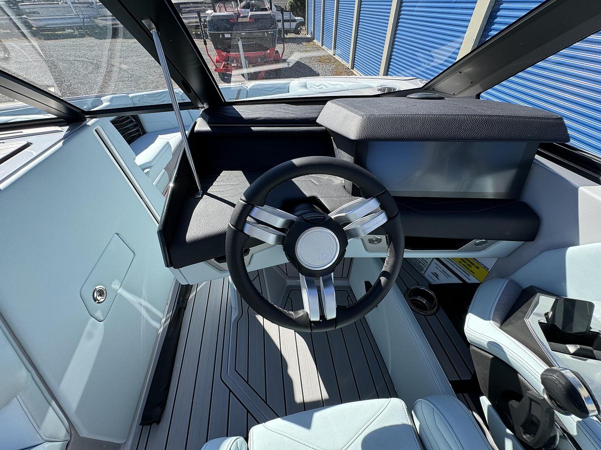 Used 2025 Nautique Super Air G G23