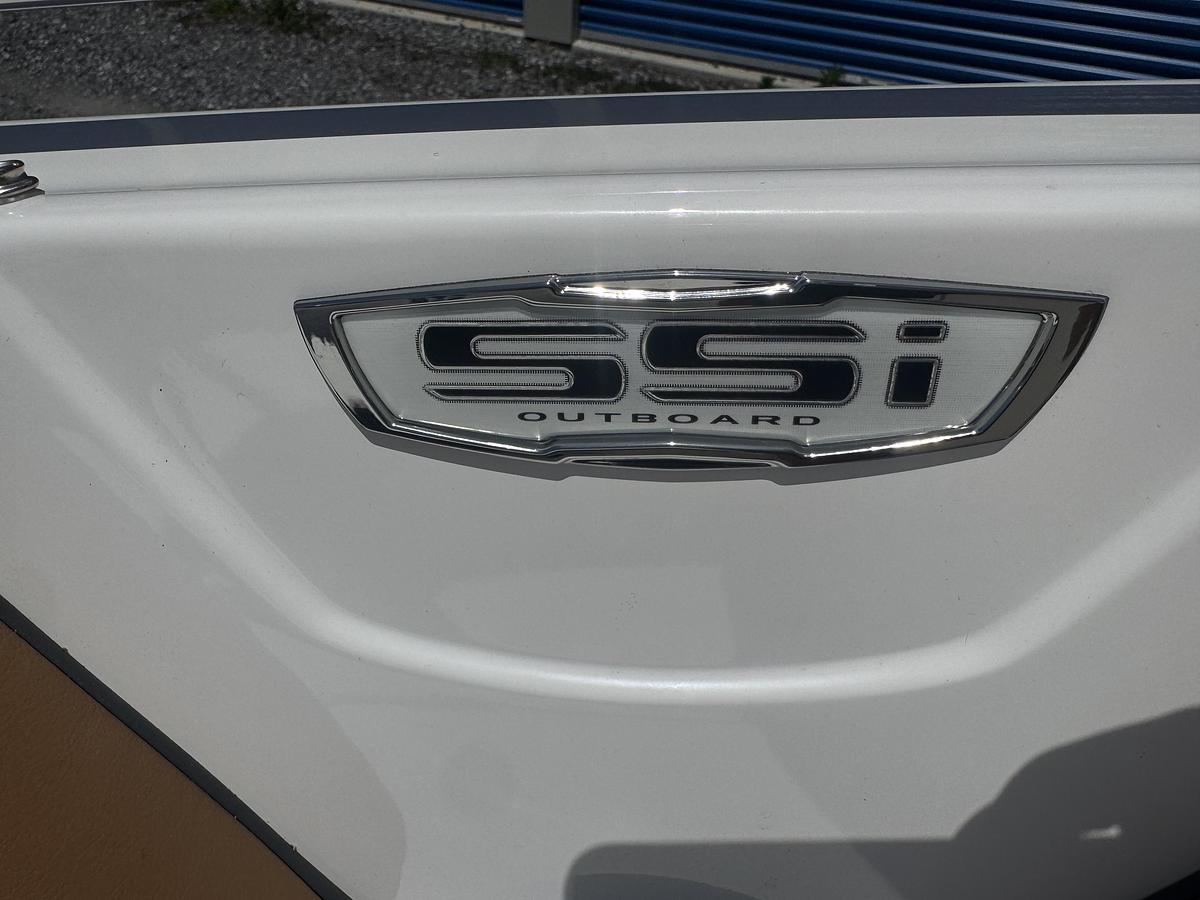 Used 2023 Chaparral 23 SSI Outboard
