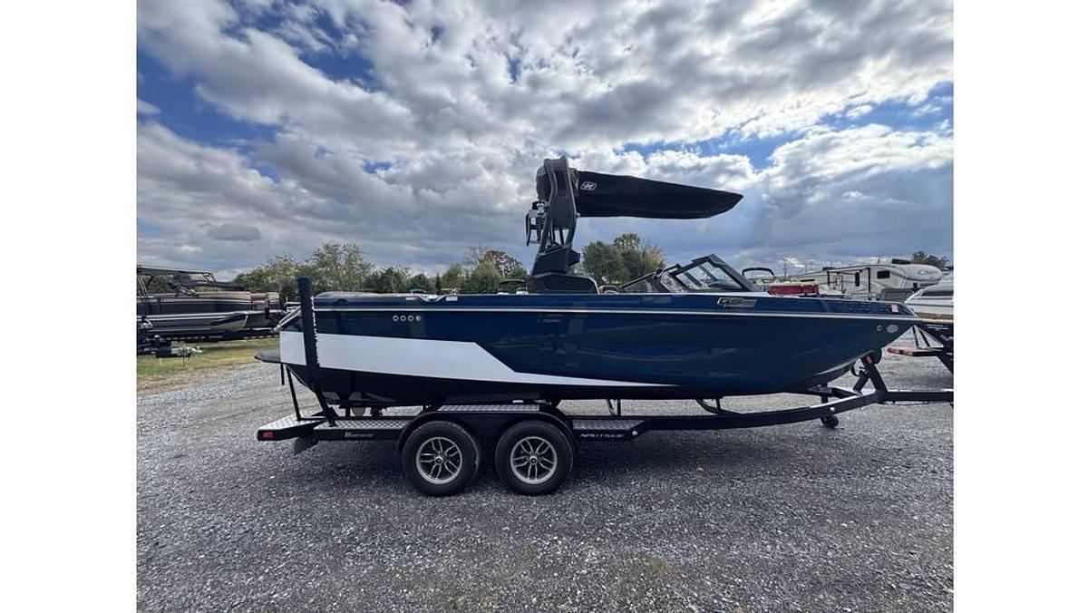 Used 2023 Nautique GS22