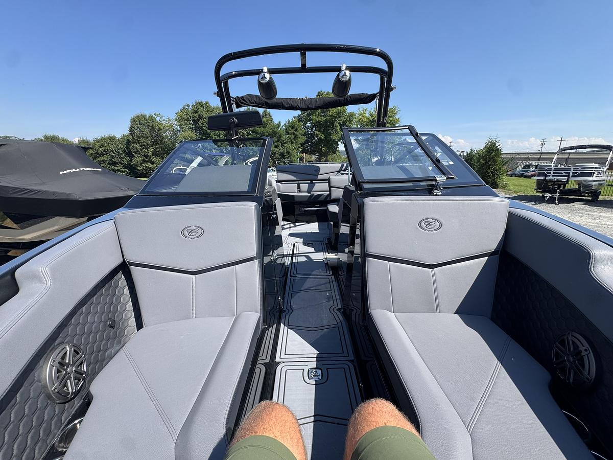2026 Cobalt R4 Surf