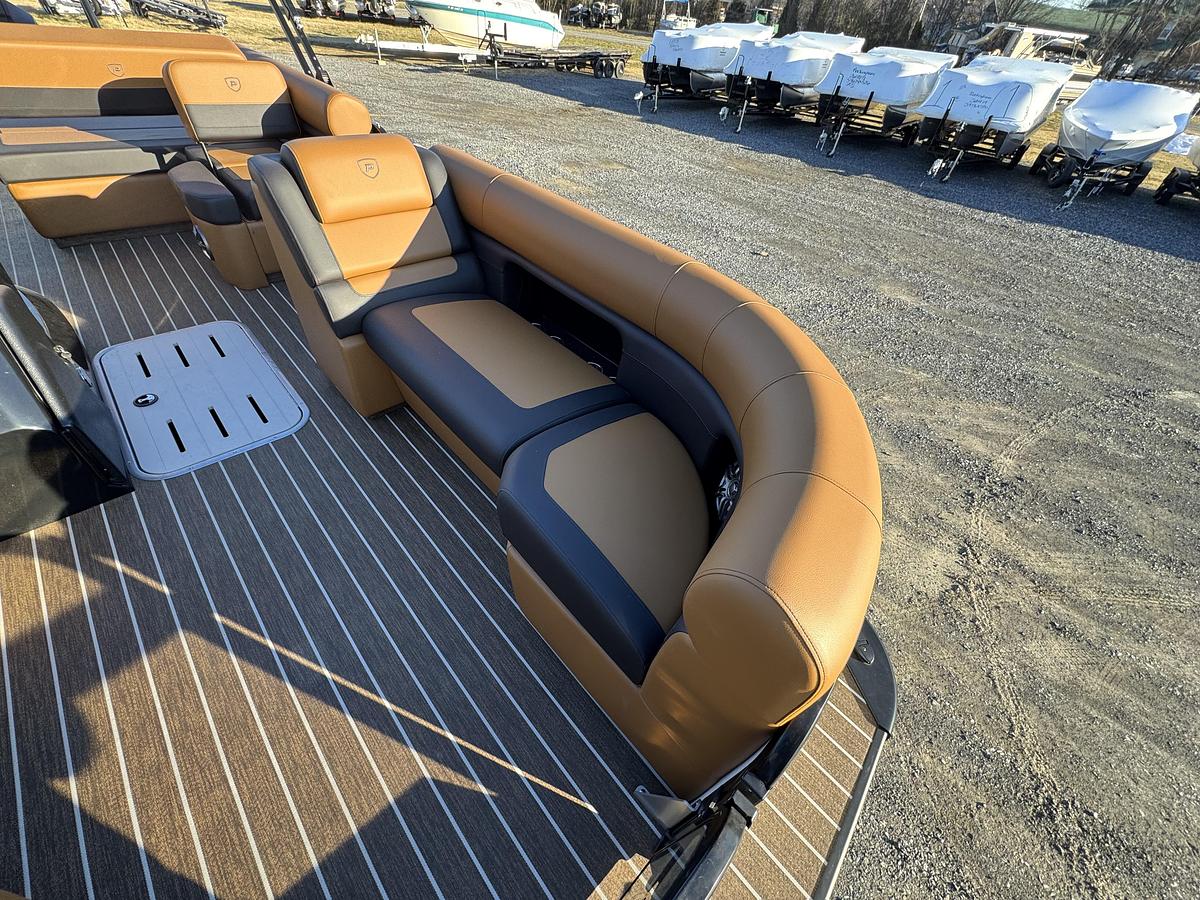 2026 Premier 230 SunSation RS (Rear Social)