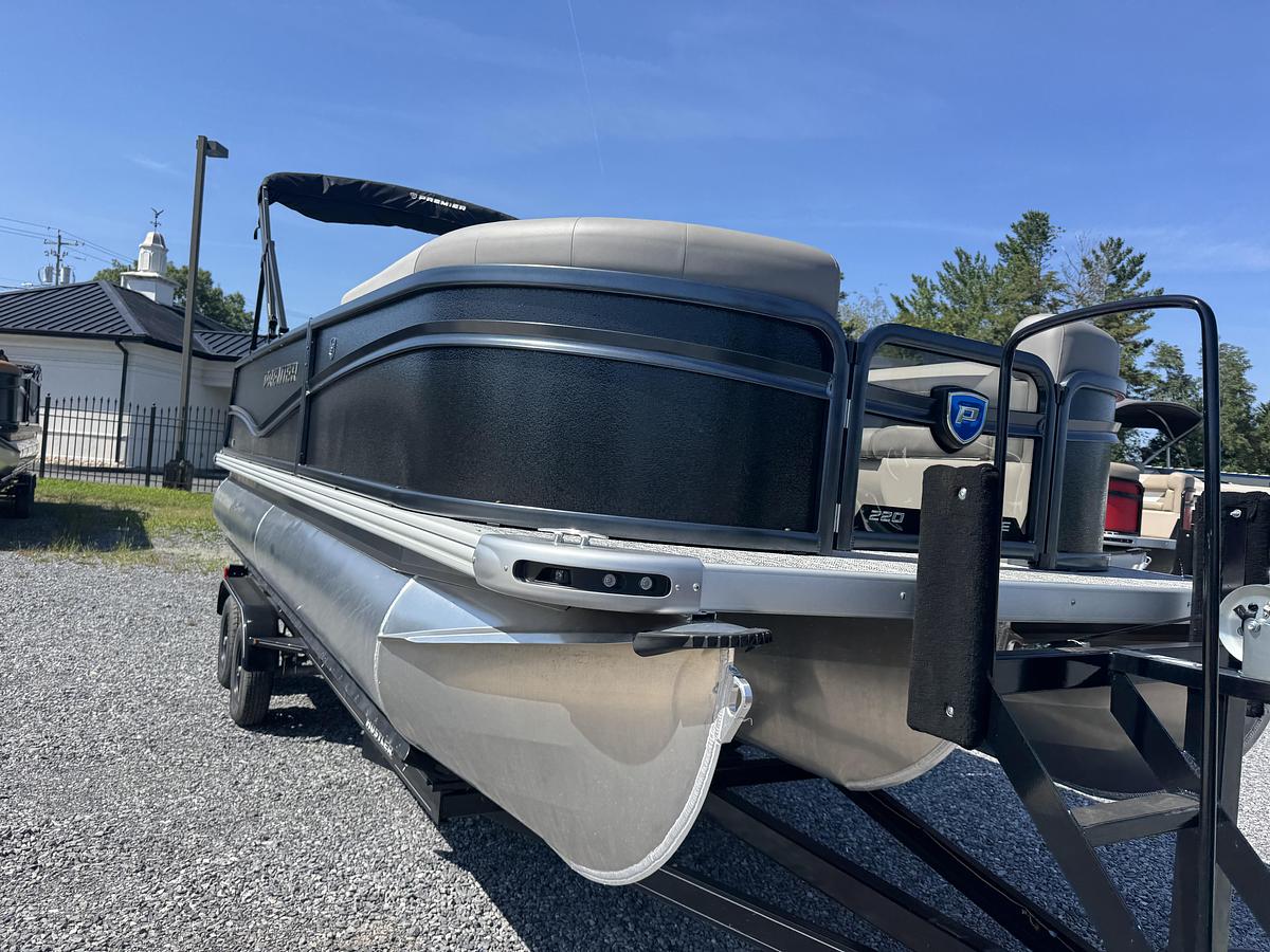 2026 Premier 220 SunScape RL