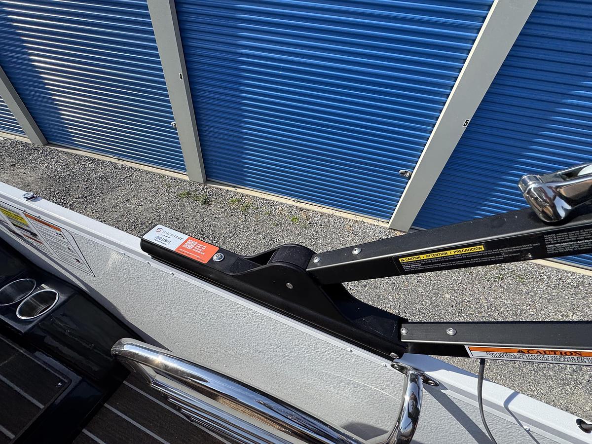 2026 Premier 230 Solaris RL