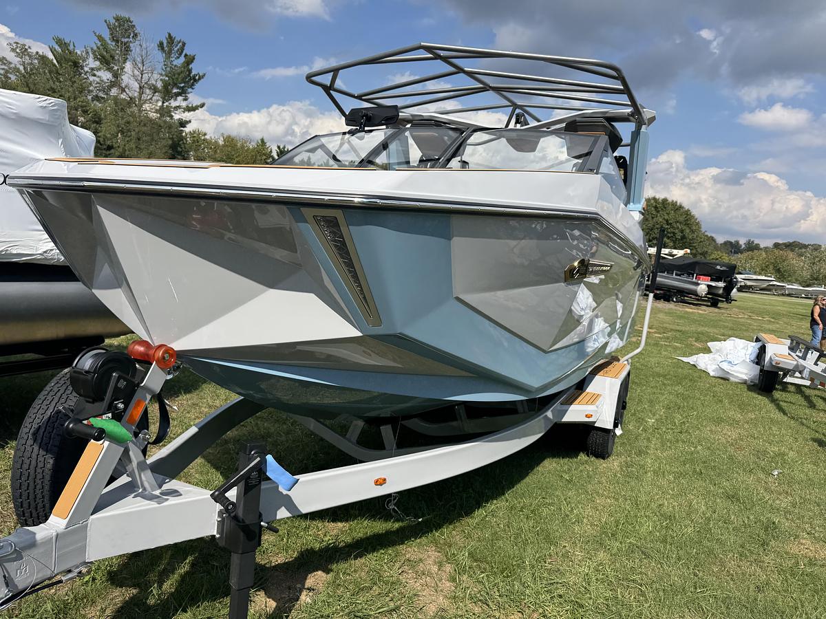 2027 Nautique Super Air Nautique G23