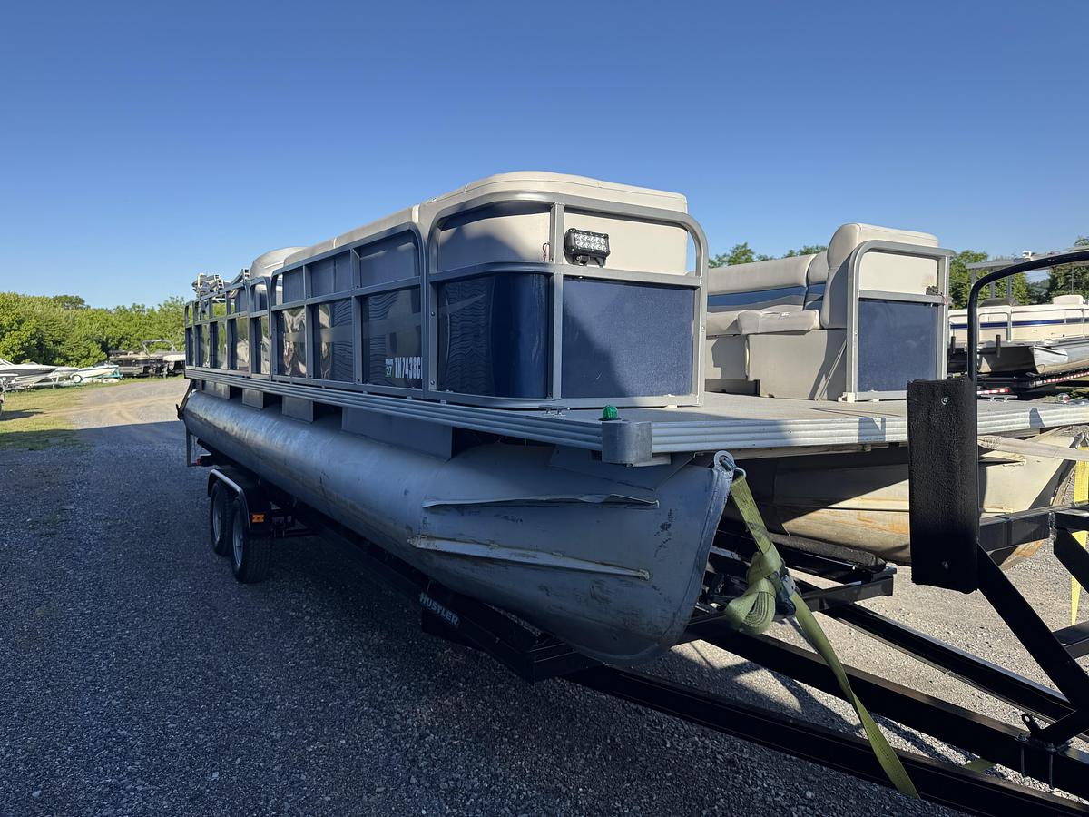 Used 1999 Crest 2200 DL