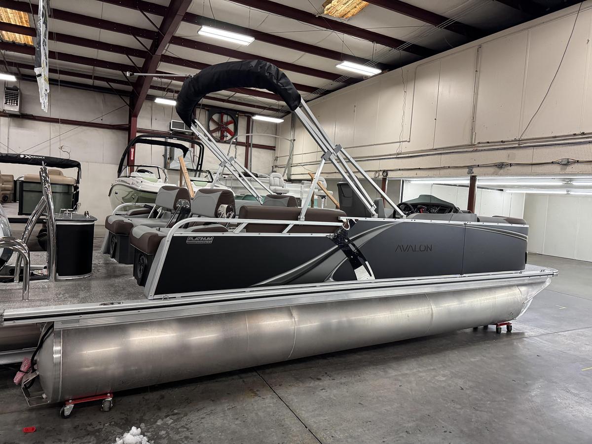 2026 Avalon 23 LSZ QLS