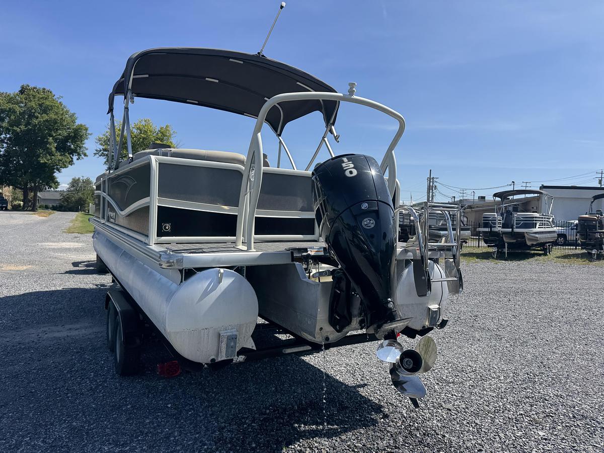 Used 2022 Premier Sunsation RF 230 CL