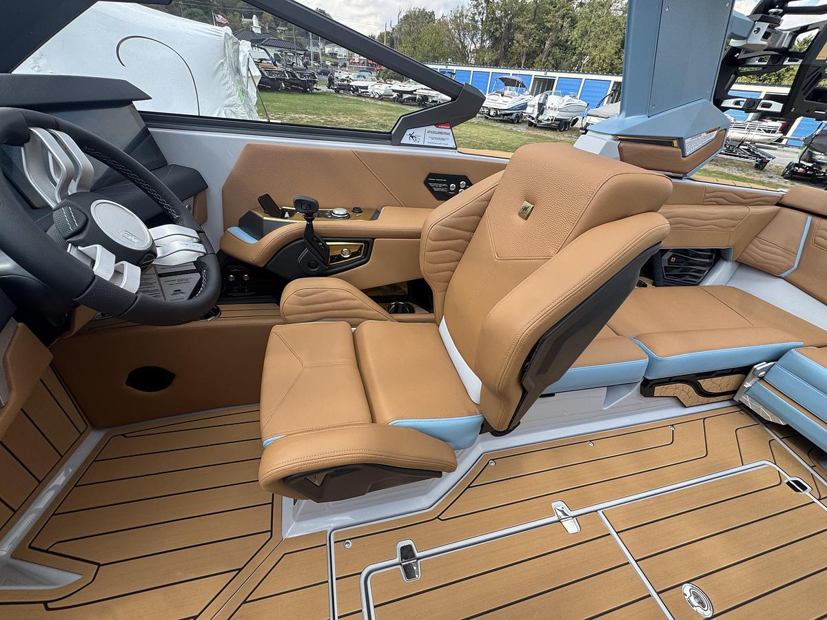 2027 Nautique Super Air Nautique G23