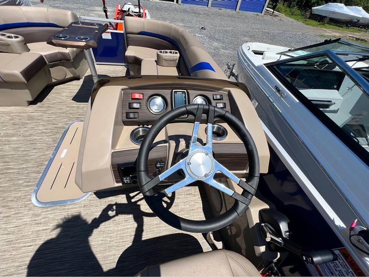 Used 2023 Bennington 21 SXSR