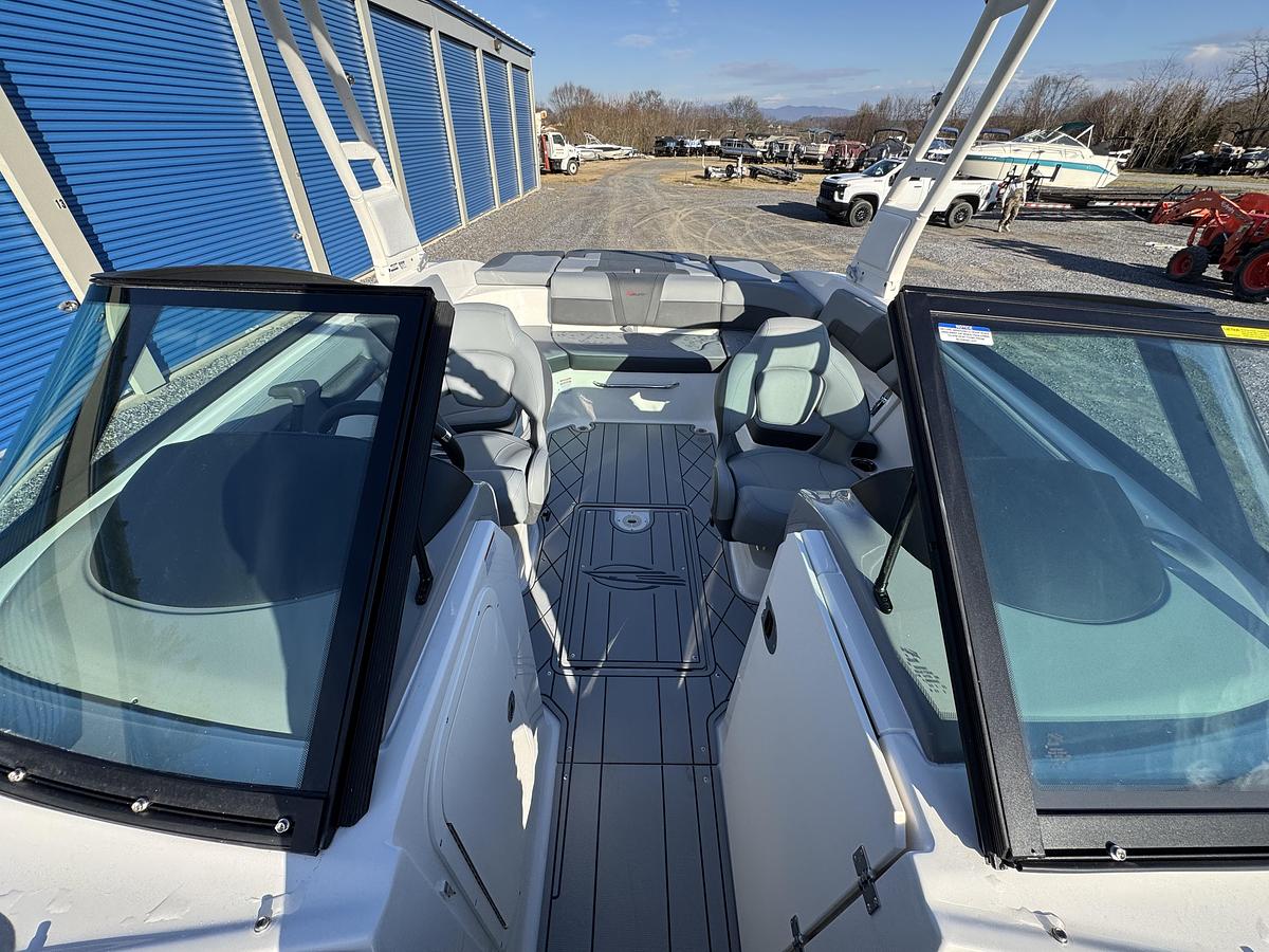 2026 Chaparral GTS 3