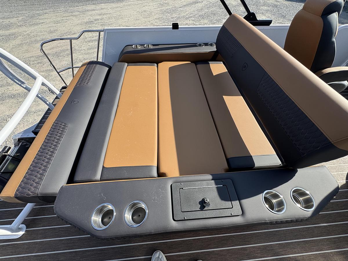 2026 Premier 230 Solaris RL