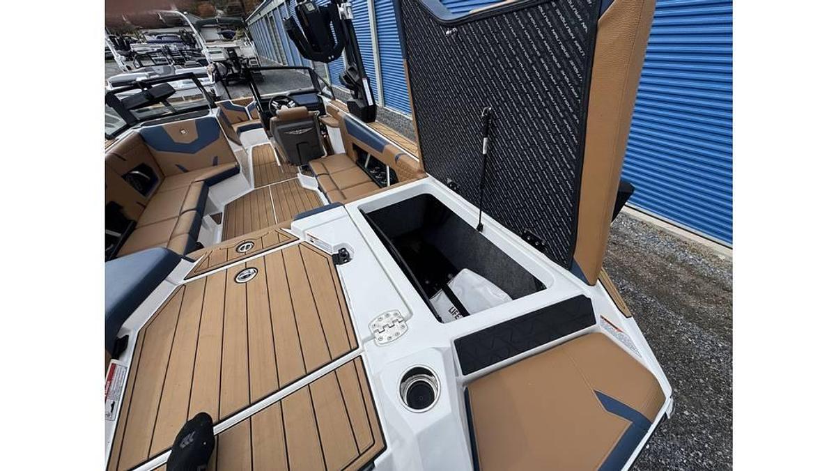 Used 2023 Nautique GS22