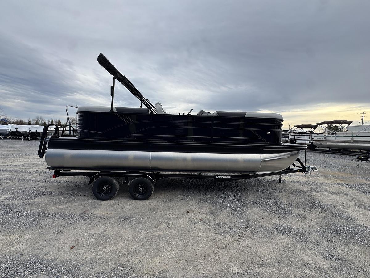 2026 Bennington 22 SSR-Tritoon