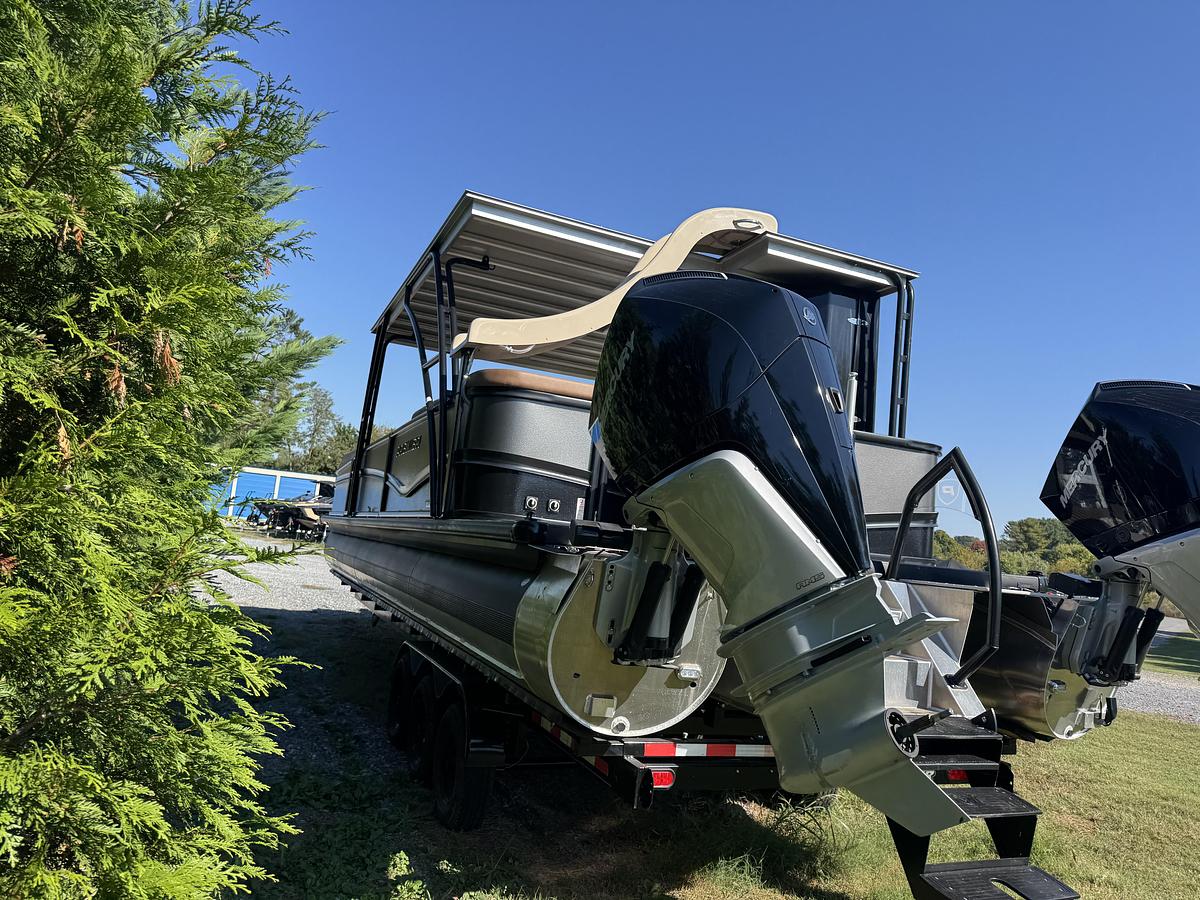 2027 Premier 330 Escalante