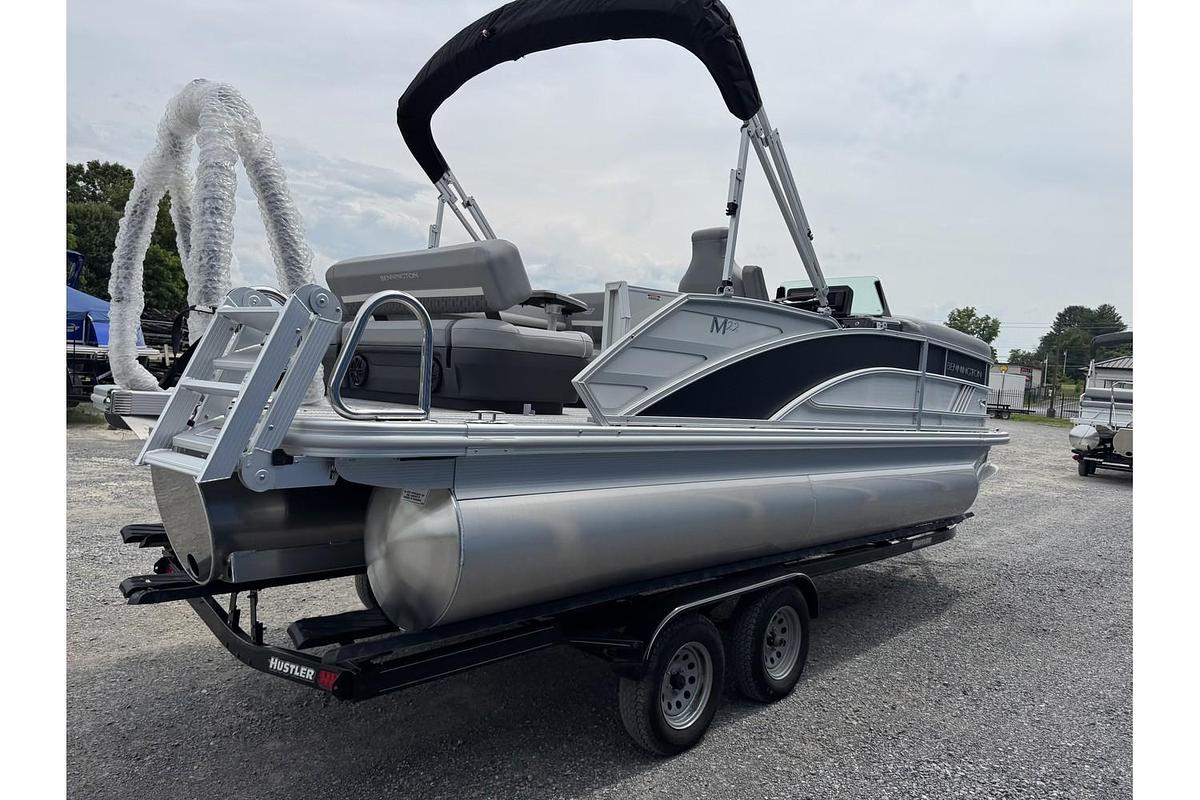 2025 Bennington M Series 22 ML