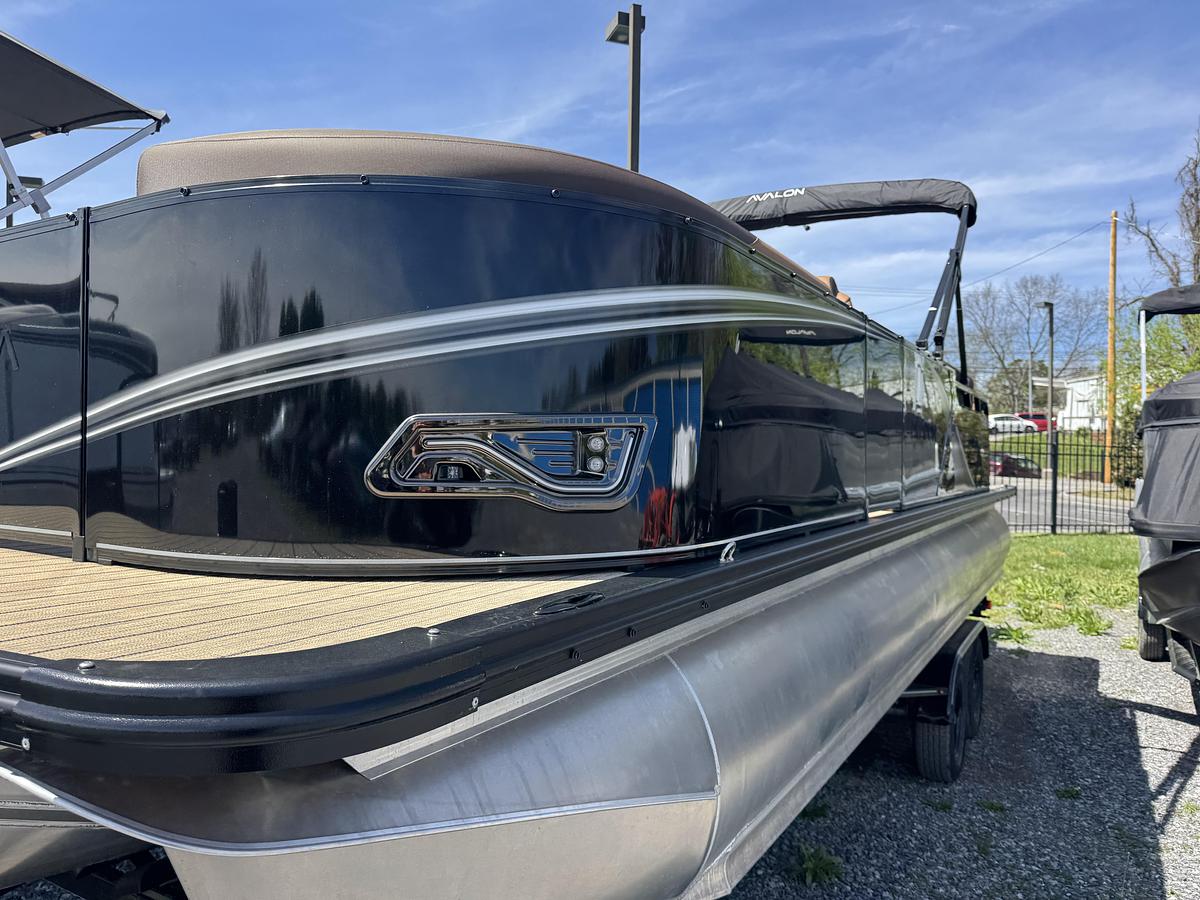 2026 Avalon 25 LSZ QLS