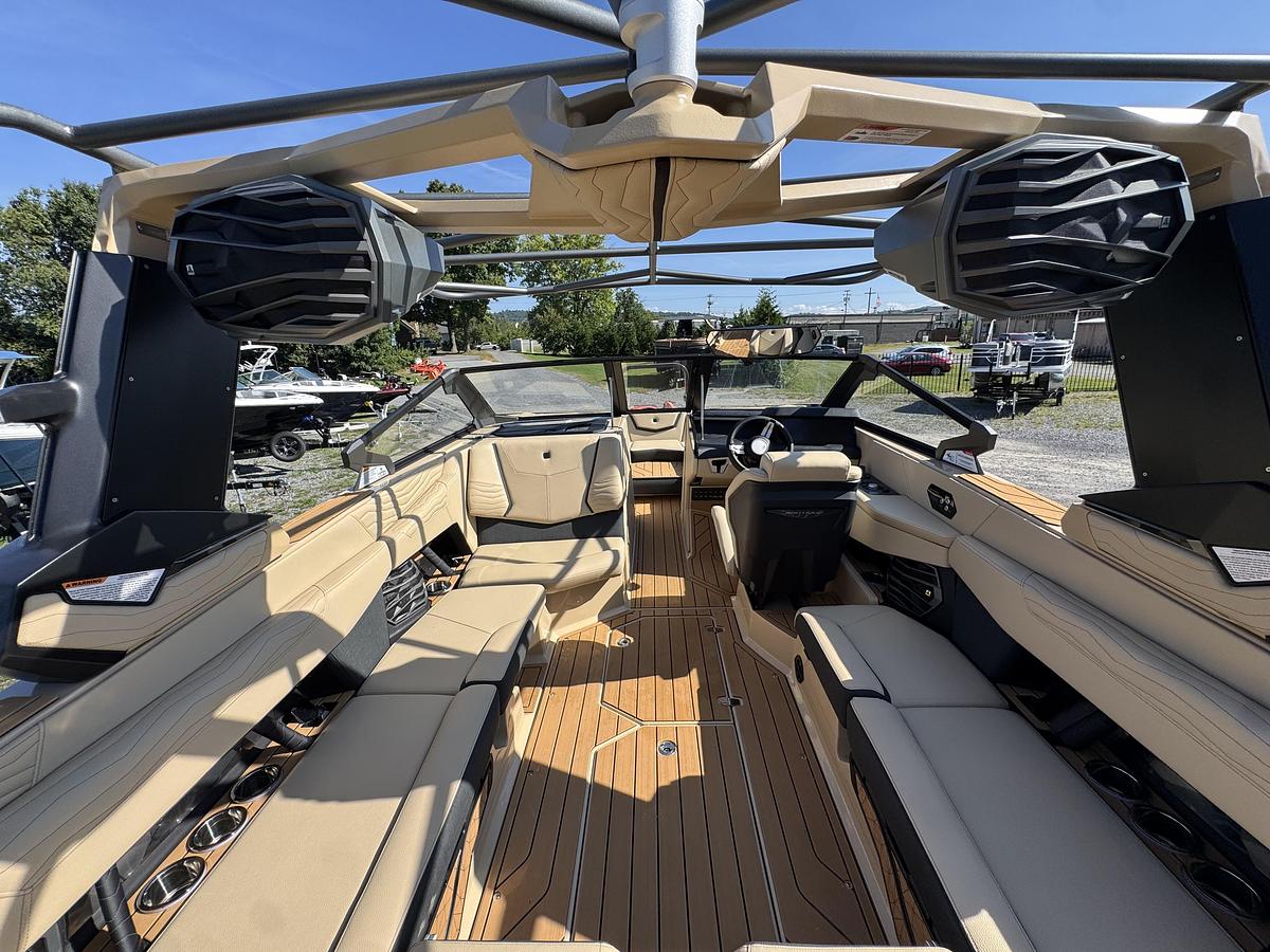 2026 Nautique Super Air Nautique G23