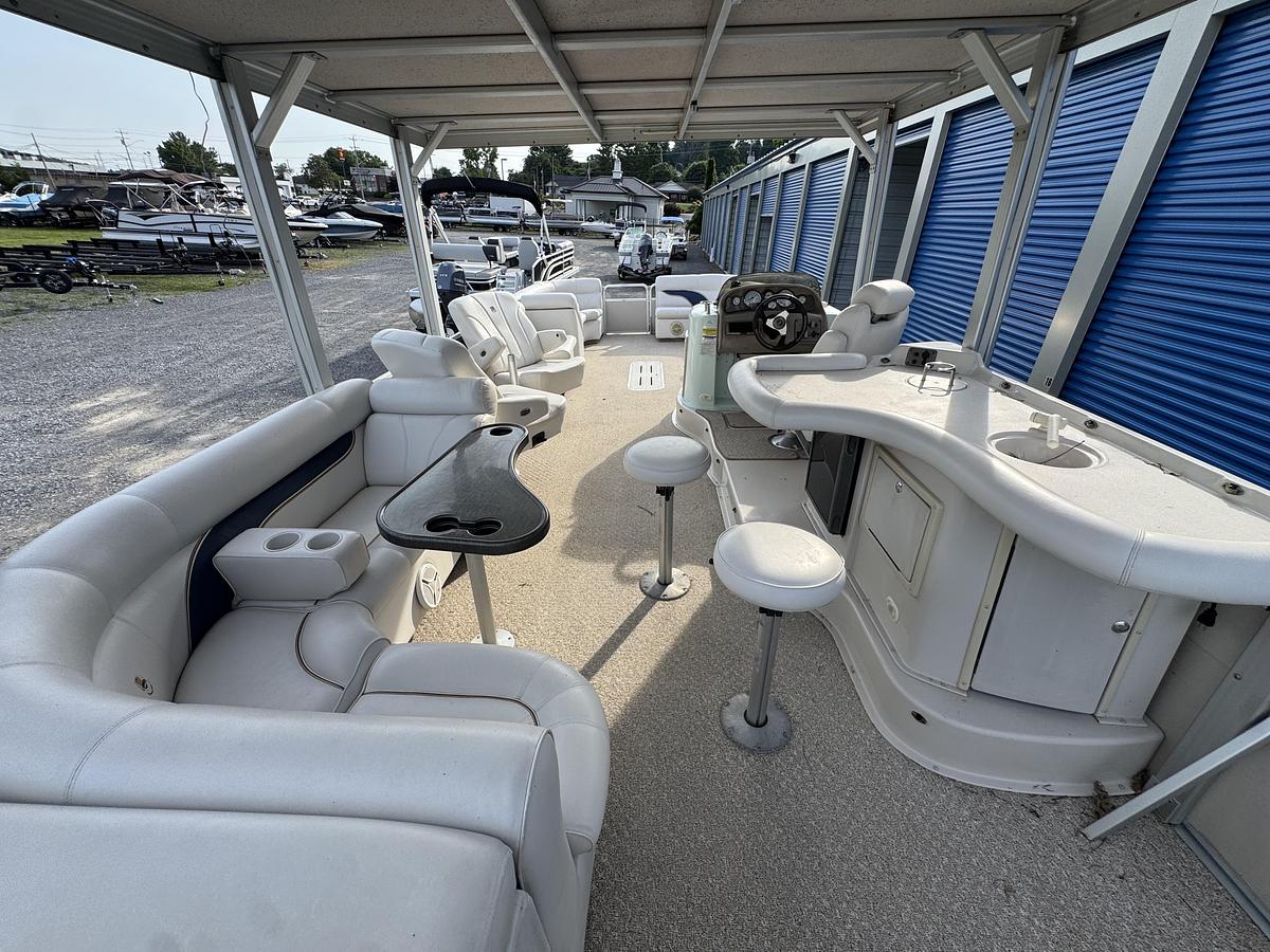Used 2005 Premier 310 Boundary Waters UD
