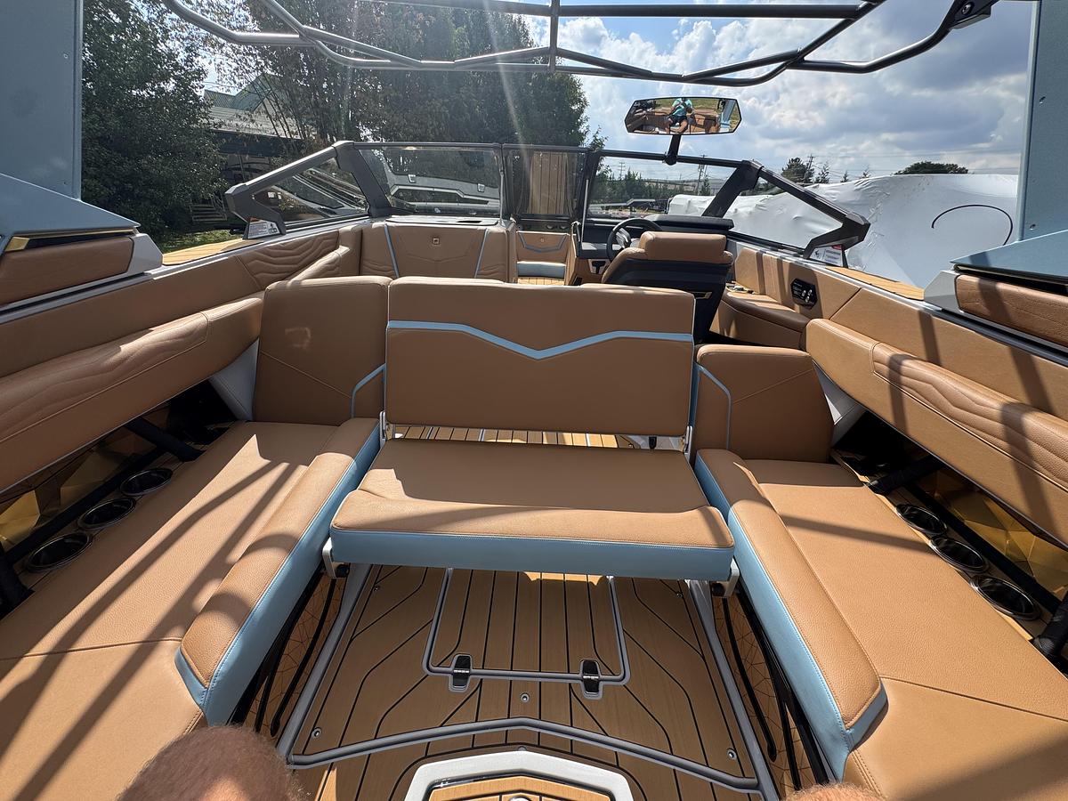 2027 Nautique Super Air Nautique G23