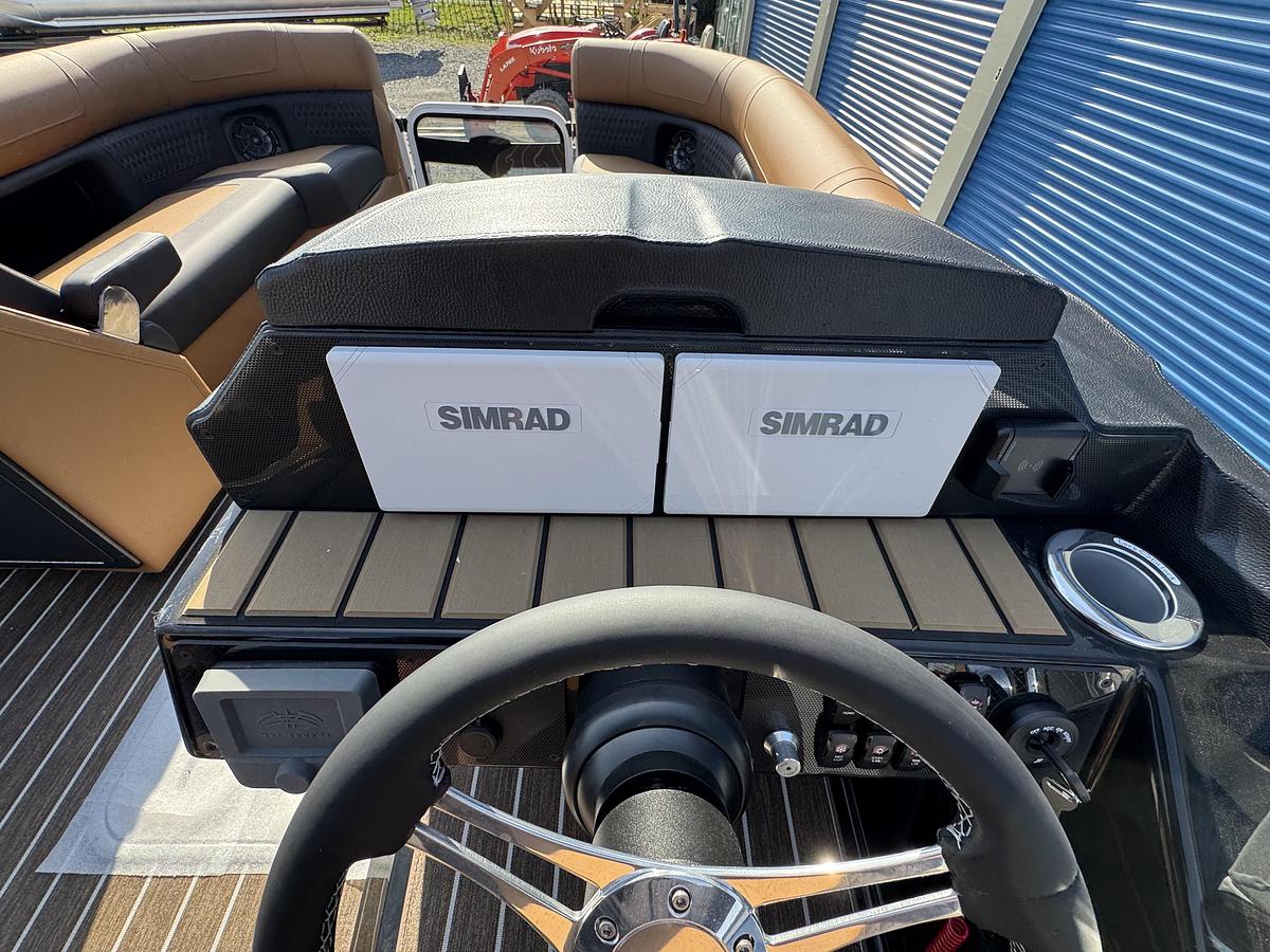 2026 Premier 230 Solaris RL