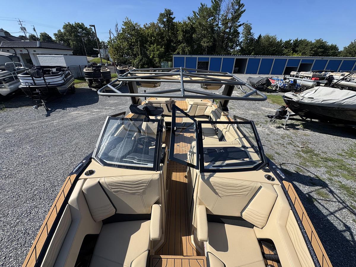 2026 Nautique Super Air Nautique G23