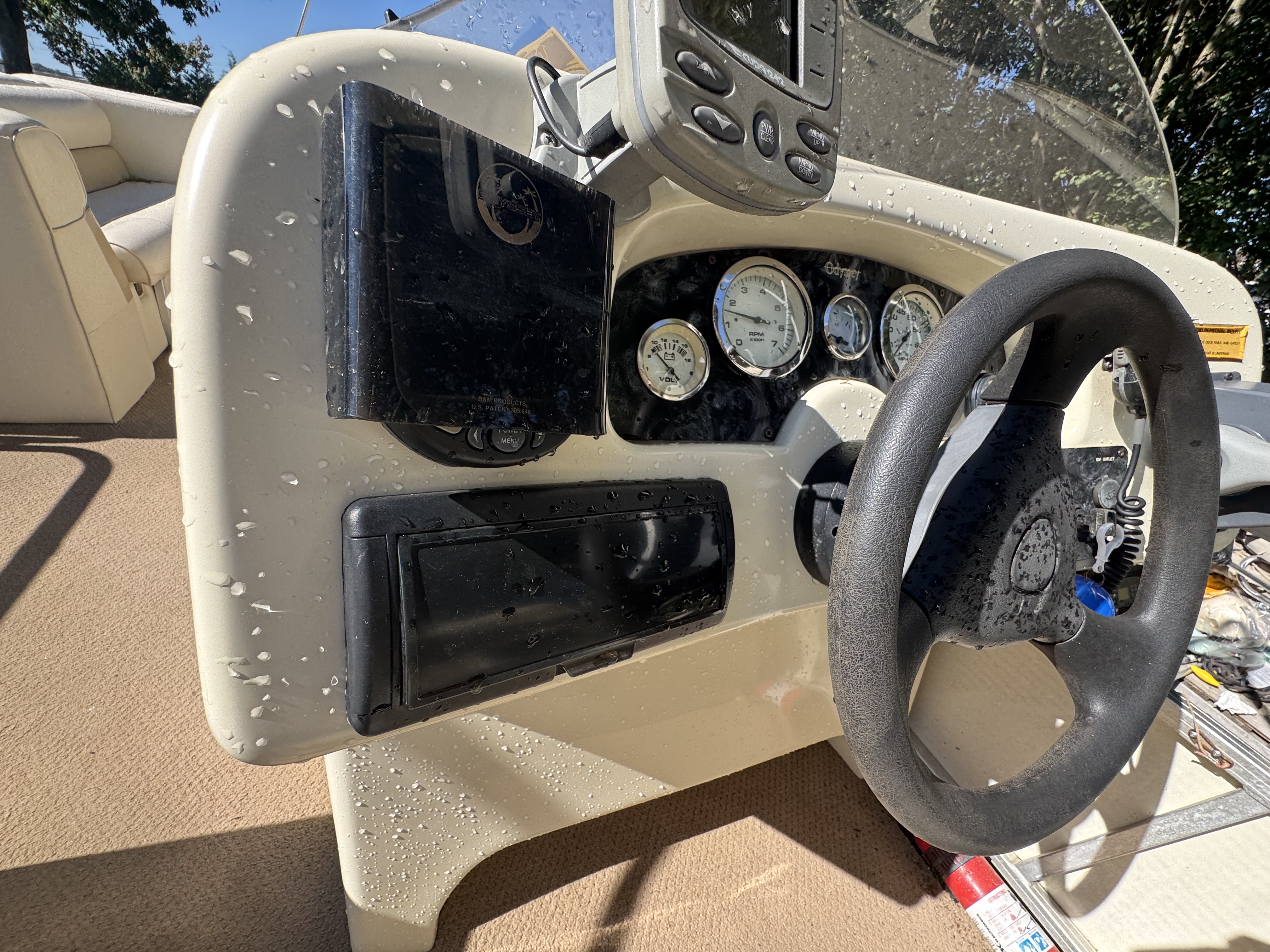 Used 2004 Odyssey 2305 MILLENNIUM