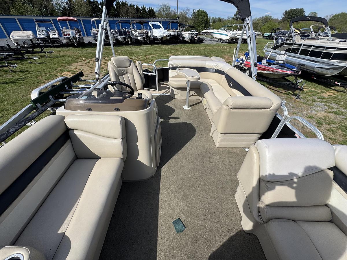 Used 2008 Bennington 22 SL