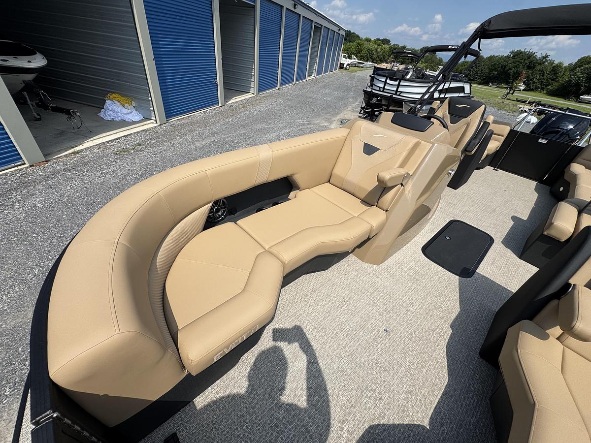 2027 Evotti 521QL 23.5 ft.